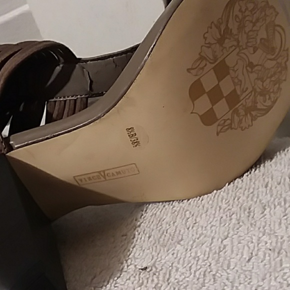 VINCE Camuto Heels - Picture 7 of 8